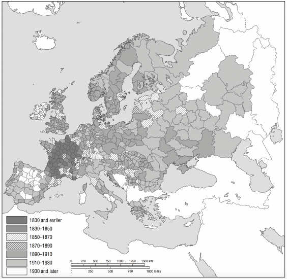 Social norms tfr france